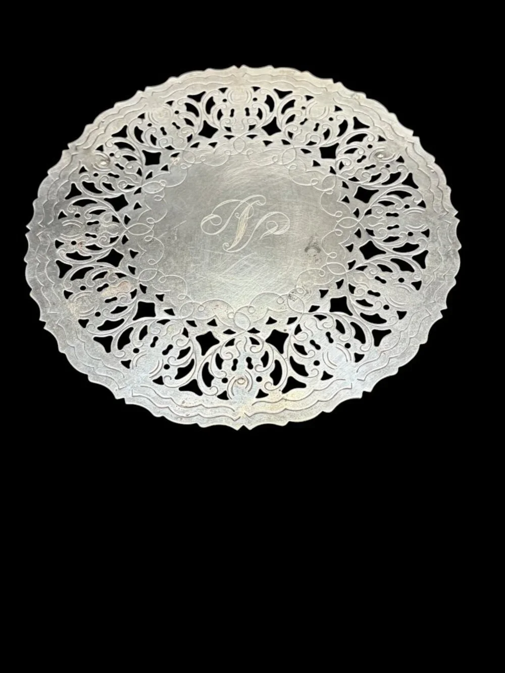 M Made In Italy style serving age